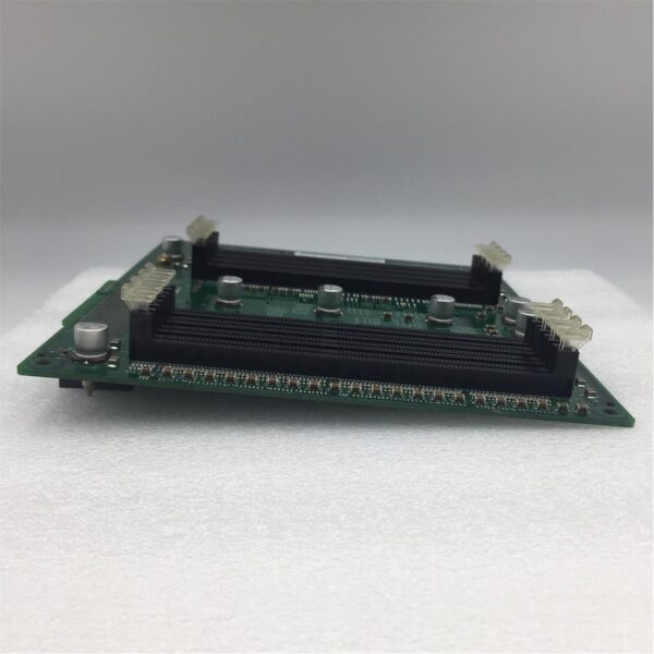 IBM X SERIES 365 8 SLOT MEMORY BOARD 73P7209 - Image 4