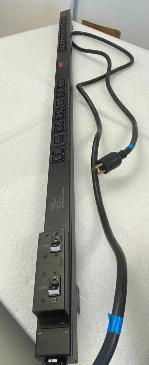 APC Rack PDU, Basic, Zero U, 30A, 200/208V, (20)C13 & (4)C19 AP7541 - Image 3