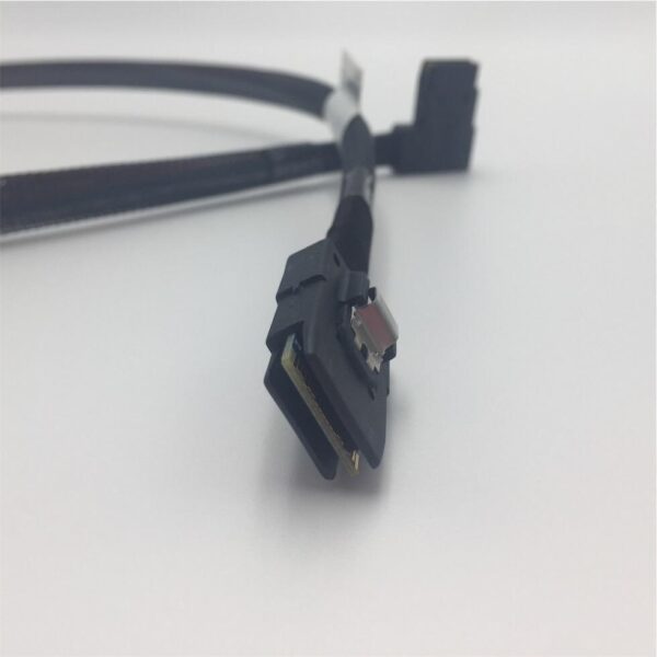 Lenovo MINI SAS 32 INCH - SFF-8087 STRAIGHT TO RIGHT ANGLE 00FC240 - Image 3