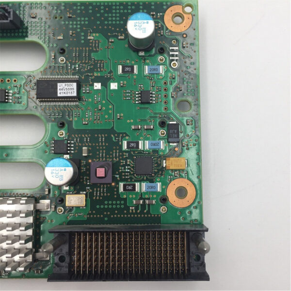 IBM 6 SLOT SAS 3.5 DISK BACKPLANE 44V5561 - Imagen 3