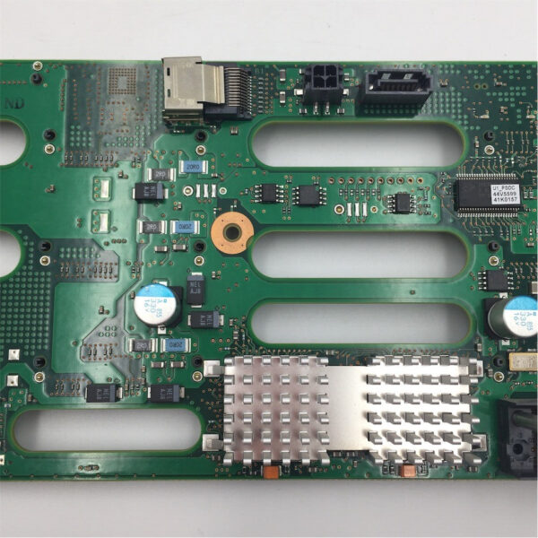 IBM 6 SLOT SAS 3.5 DISK BACKPLANE 44V5561 - Imagen 4