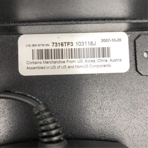 IBM Flat Panel Console Kit "No Rails" "Italian keyboard" 7316-TF3 - Image 7