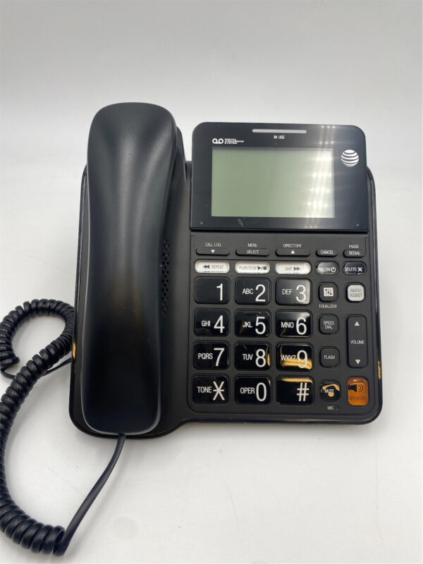 AT&T Corded Phone with Digital Answering System and C CD4930 - Image 3