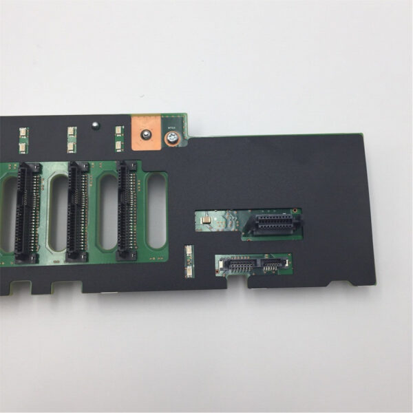 IBM 12-Bay SAS SFF-3 Backplane 00E1945 - Image 5