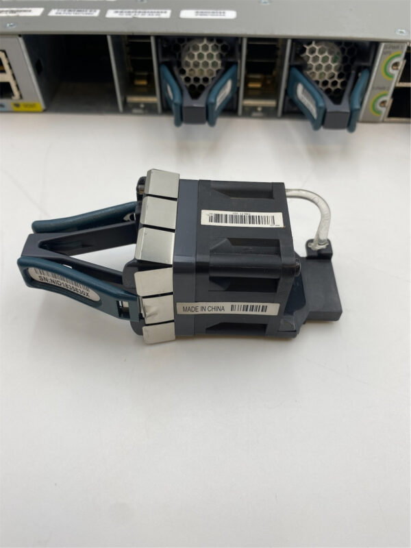 Cisco Catalyst 3850 48 Port Full PoE LAN Base WS-C3850-48F-L “No OS Loaded” - Image 2