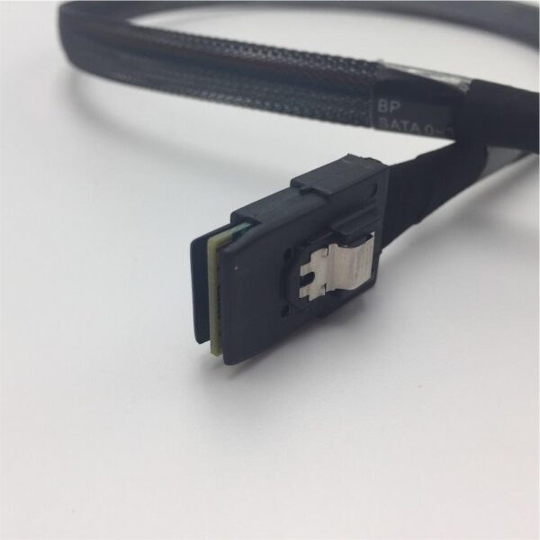 Lenovo MINI SAS 25 INCH - SFF-8087 STRAIGHT TO RIGHT ANGLE 00FC241 - Image 6