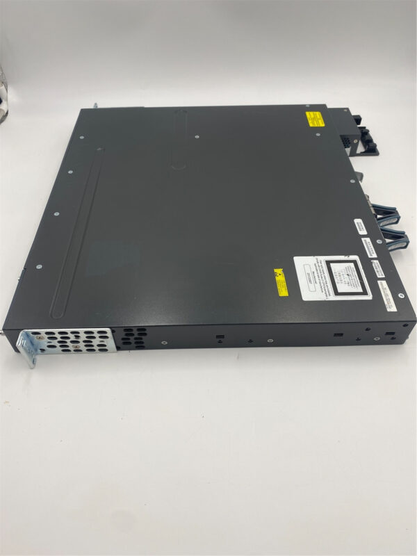 Cisco Catalyst 3750X 48 Port Full PoE LAN Base with Ears Fans & 1 x PS - Imagen 4