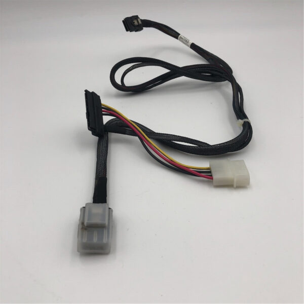 HP Cable mini-SAS - For DAT internal tape drive 819768-001 818885-002