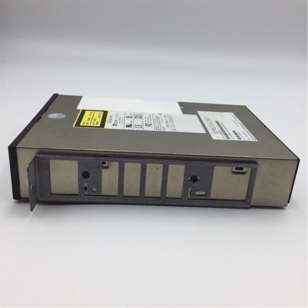 IBM SCSI CD-ROM Drive 20X 68-PIN 93H8055 - Imagen 2
