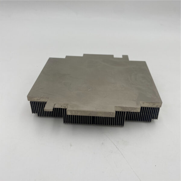 DELL PowerEdge R610 CPU Heatsink TR995 - Image 2