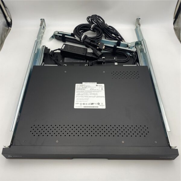 VERTIV AVOCENT 18.5 LCD, USB KB, 2USB PASS-US INTL ENG LRA185KMM-001 - Imagen 3