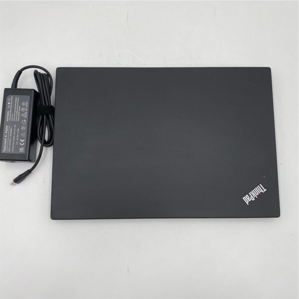 Lenovo ThinkPad T14 AMD Ryzen 5 4650U 8GB RAM 256GB SSD Batt: 83% - Imagen 2