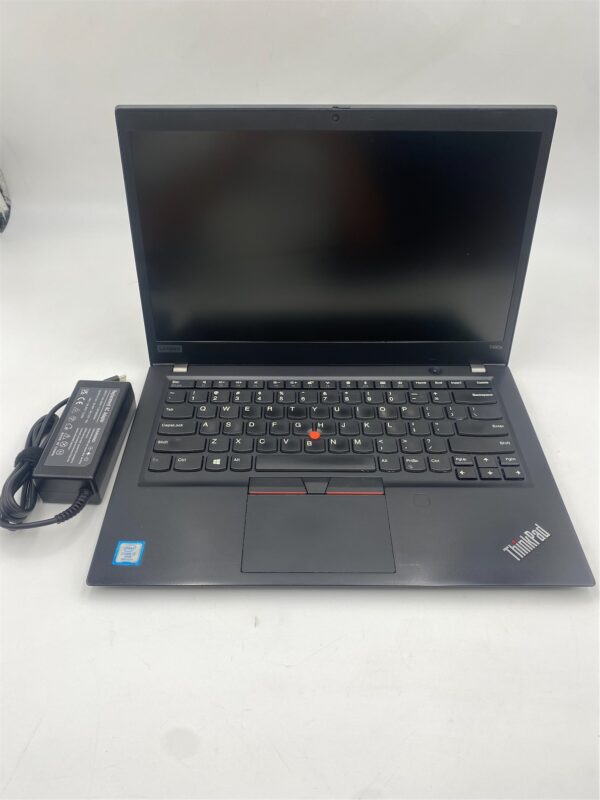 Lenovo ThinkPad T490S I7-8665U 8GB RAM 256 GB SSD *Scratches*
