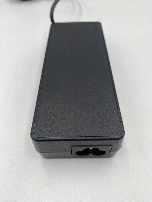 Lenovo 90W 20V AC Adapter 01FR052 - Imagen 4