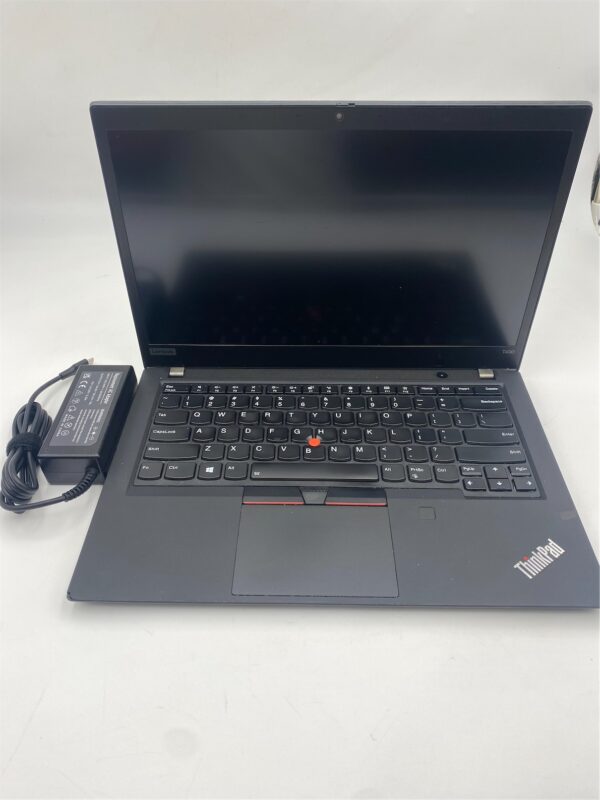 Lenovo ThinkPad T490 I7-8665U 8GB RAM 256 GB SSD *Scratches*
