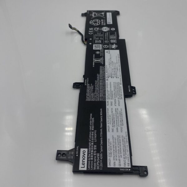 Lenovo BATTERY,11.25V,42Wh,3cell Date Code: 2023/10 5B11N51759 5B11D70895