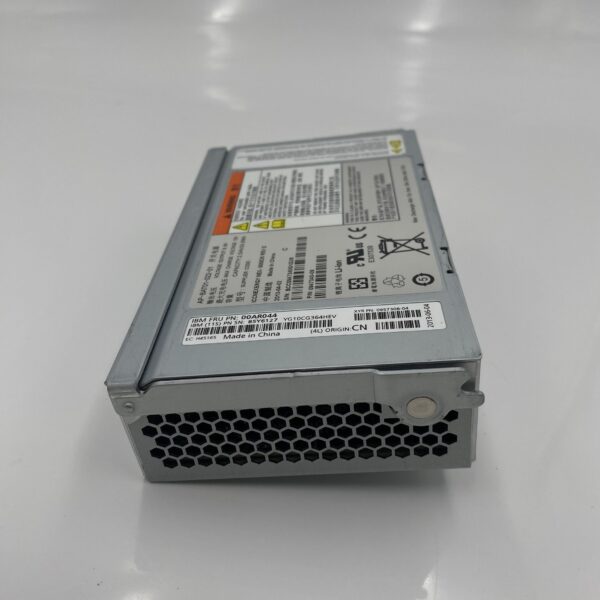 IBM V7000 Battery Backup 00AR044 00AR301 00AR300 Date Code: 2013-06-04
