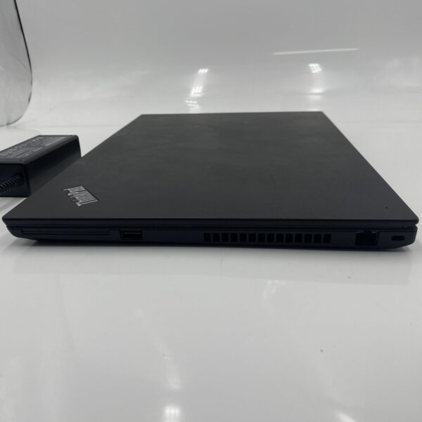 Lenovo ThinkPad P53s I7-8565U 8GB RAM 256GB SSD Batt: 64% - Image 3