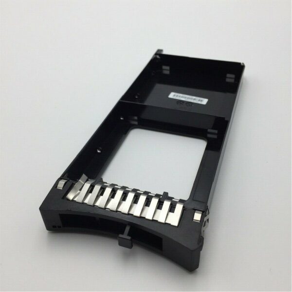 IBM 2.5'' BAY FILLER TRAY SFF StorWize 45W8680