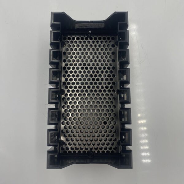 Lenovo ThinkSystem 8x1 2.5" HDD Filler 00WF662 - Image 2