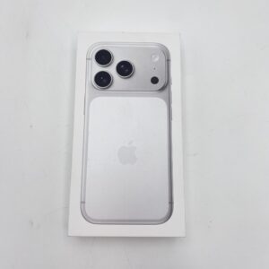 Apple Iphone 17 Pro, Silver, 512GB Model A6589 retail box *ONLY BOX*