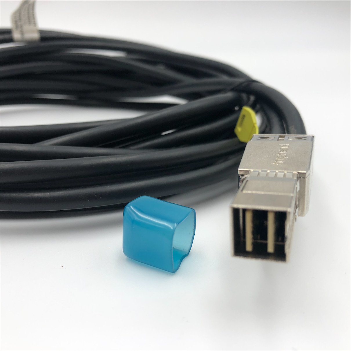 Amphenol 3m mini SAS HD Cable 04050697 99056SKB - Imagen 5