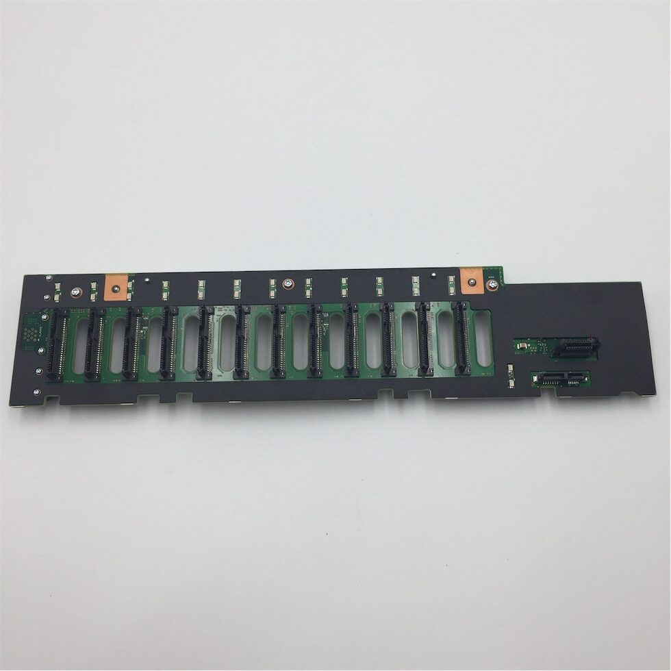 IBM 12-Bay SAS SFF-3 Backplane 01DH343 74Y4338 00VK730 2B09 00E1945 - Imagen 2