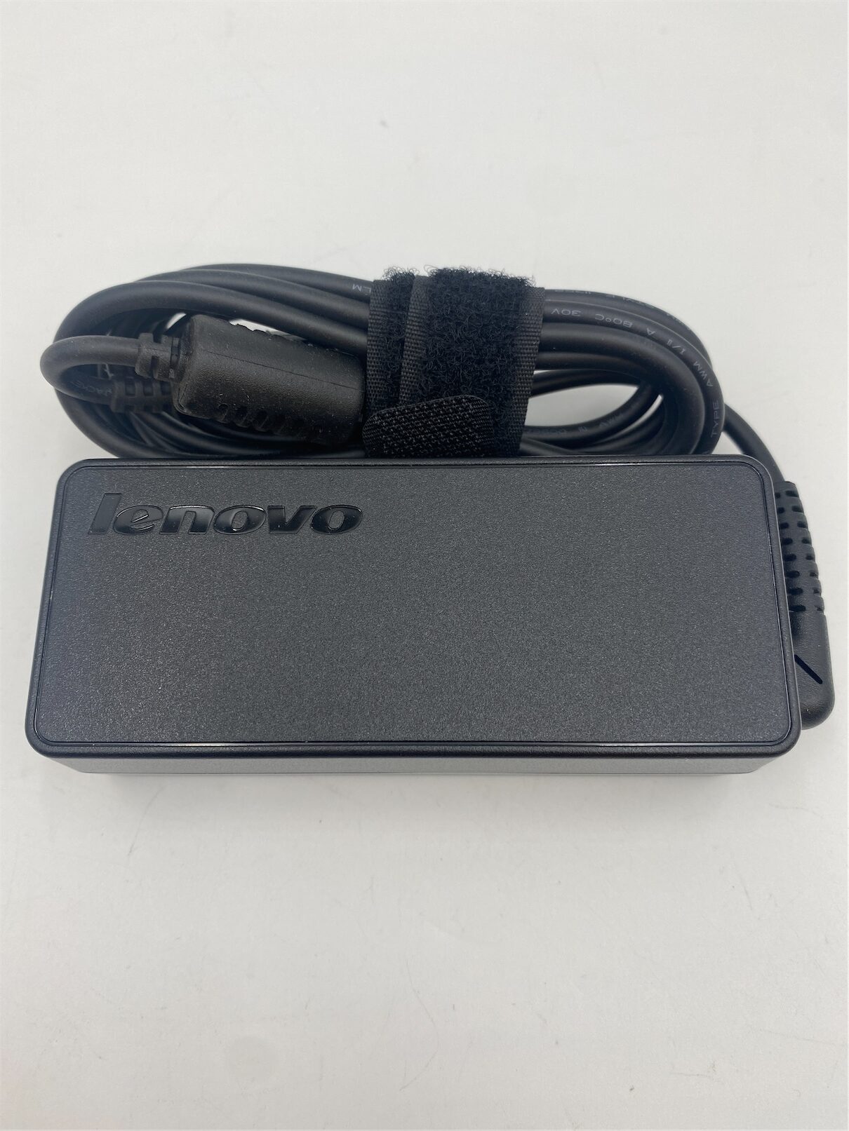 LENOVO AC ADAPTER 65 WATT 20VDC 3.25A SLIM TIP 3 PIN FOR T44 - Imagen 5