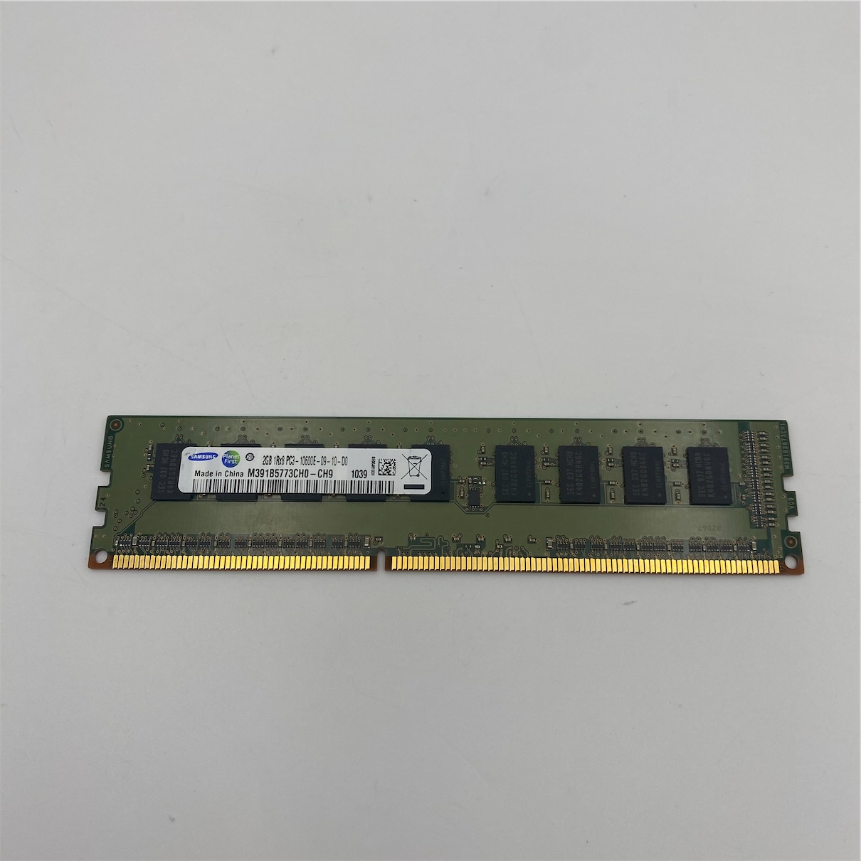SAMSUNG 2GB PC3-10600E DDR3-1333 1RX8 ECC - Imagen 2