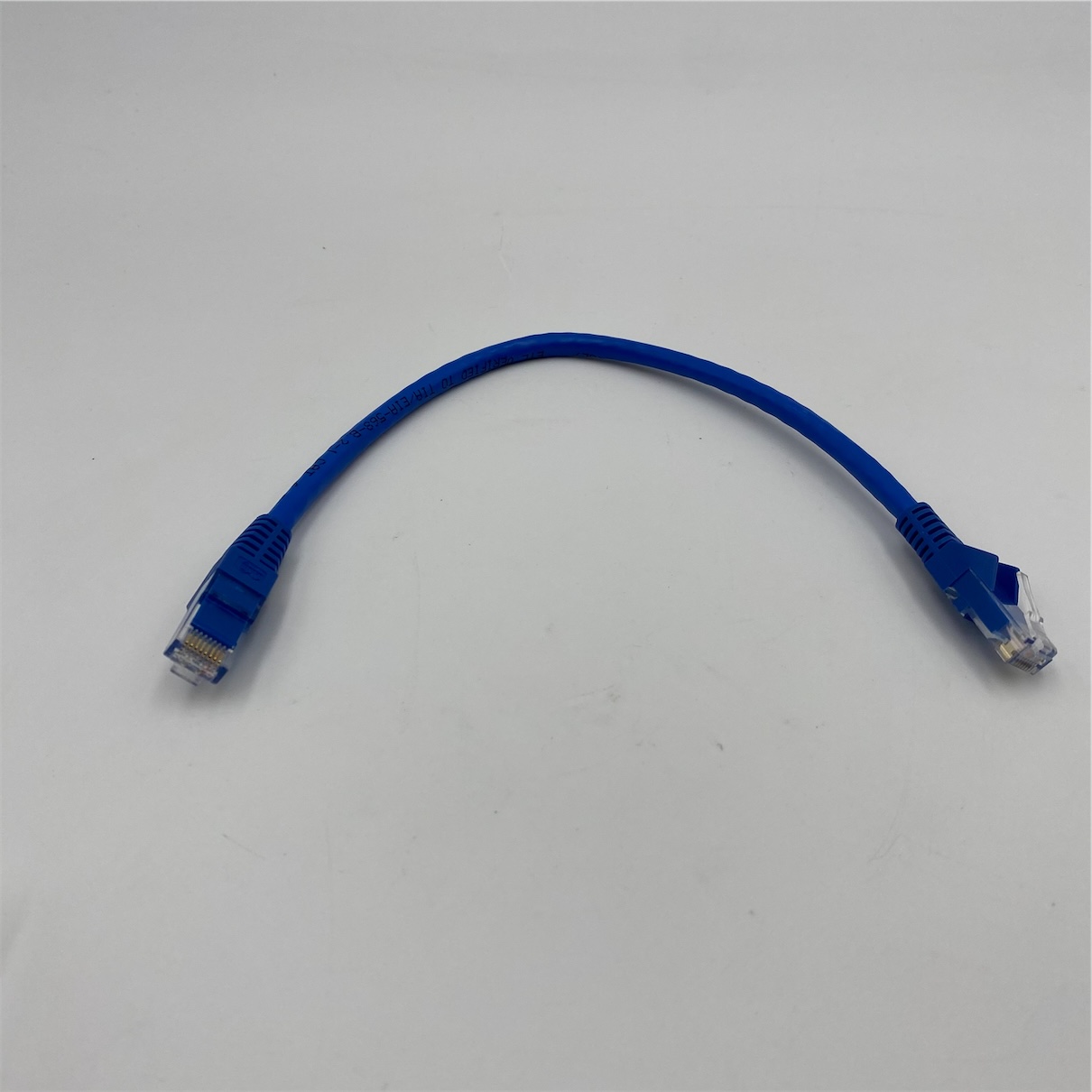 Tripp Lite 1ft Cat6 Gigabit Snagless Molded Patch Cable RJ45 - Image 8