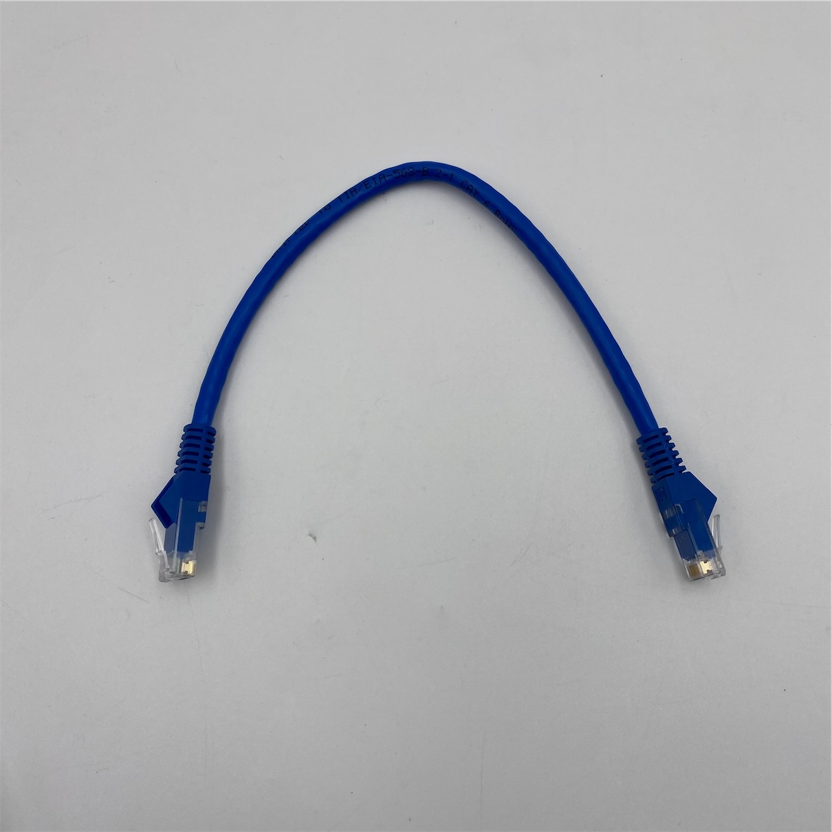 Tripp Lite 1ft Cat6 Gigabit Snagless Molded Patch Cable RJ45 - Image 2