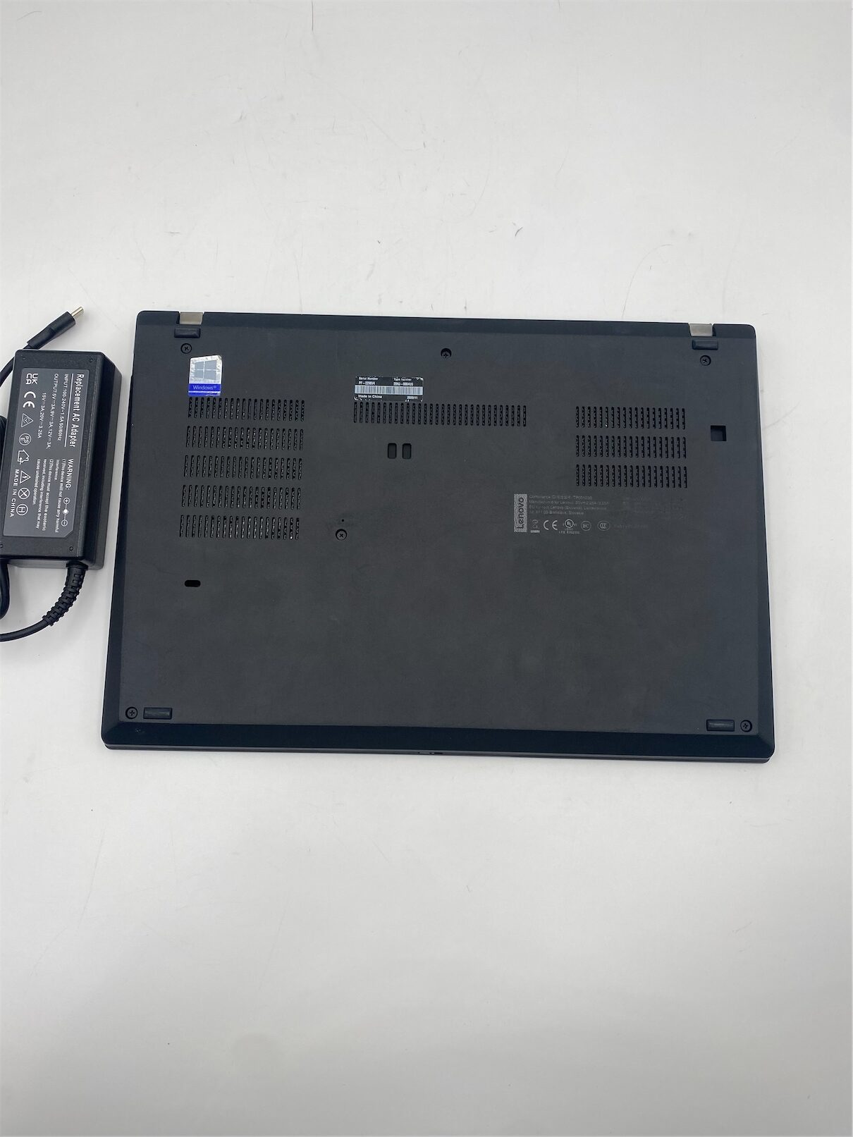 Lenovo Thinkpad T495 Ryzen 5 3500U 8GB RAM 256GB SSD - Image 3