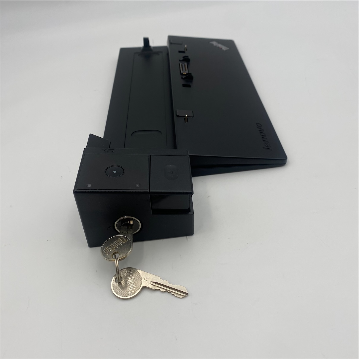 Lenovo ThinkPad Ultra Docking Station Port USB 3 *With Key* 00HM917 - Imagen 4