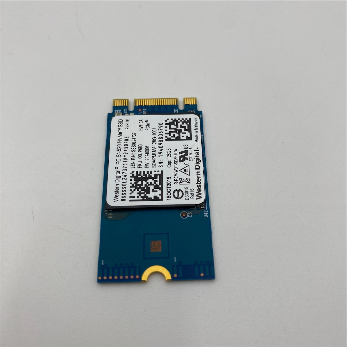 Lenovo 128G M.2 2242 PCIe3x2 UMIS STD