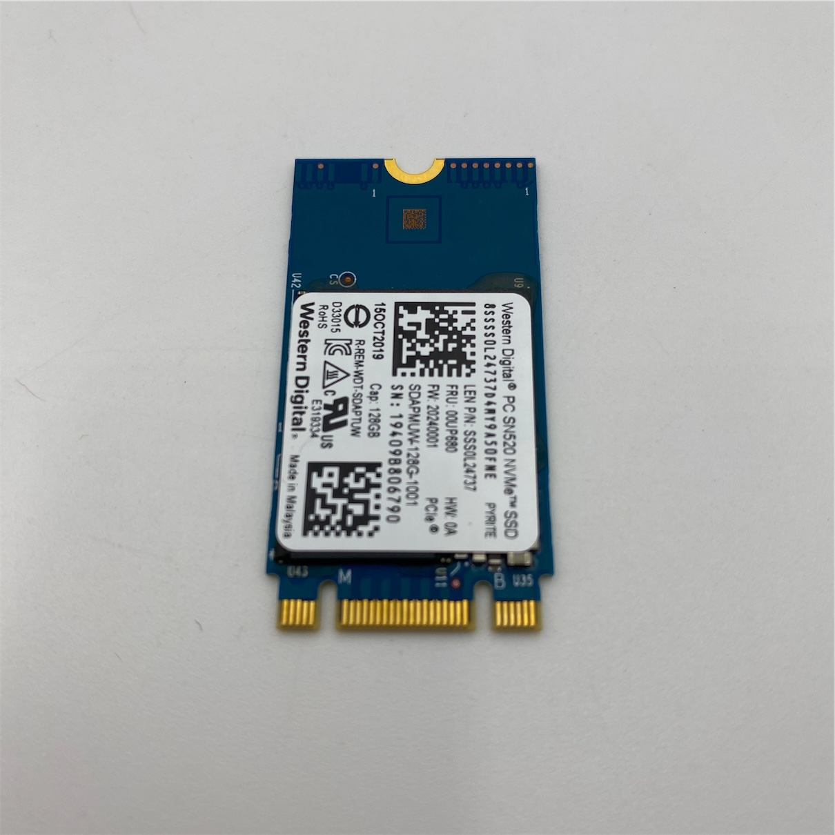 Lenovo 128G M.2 2242 PCIe3x2 UMIS STD - Imagen 2