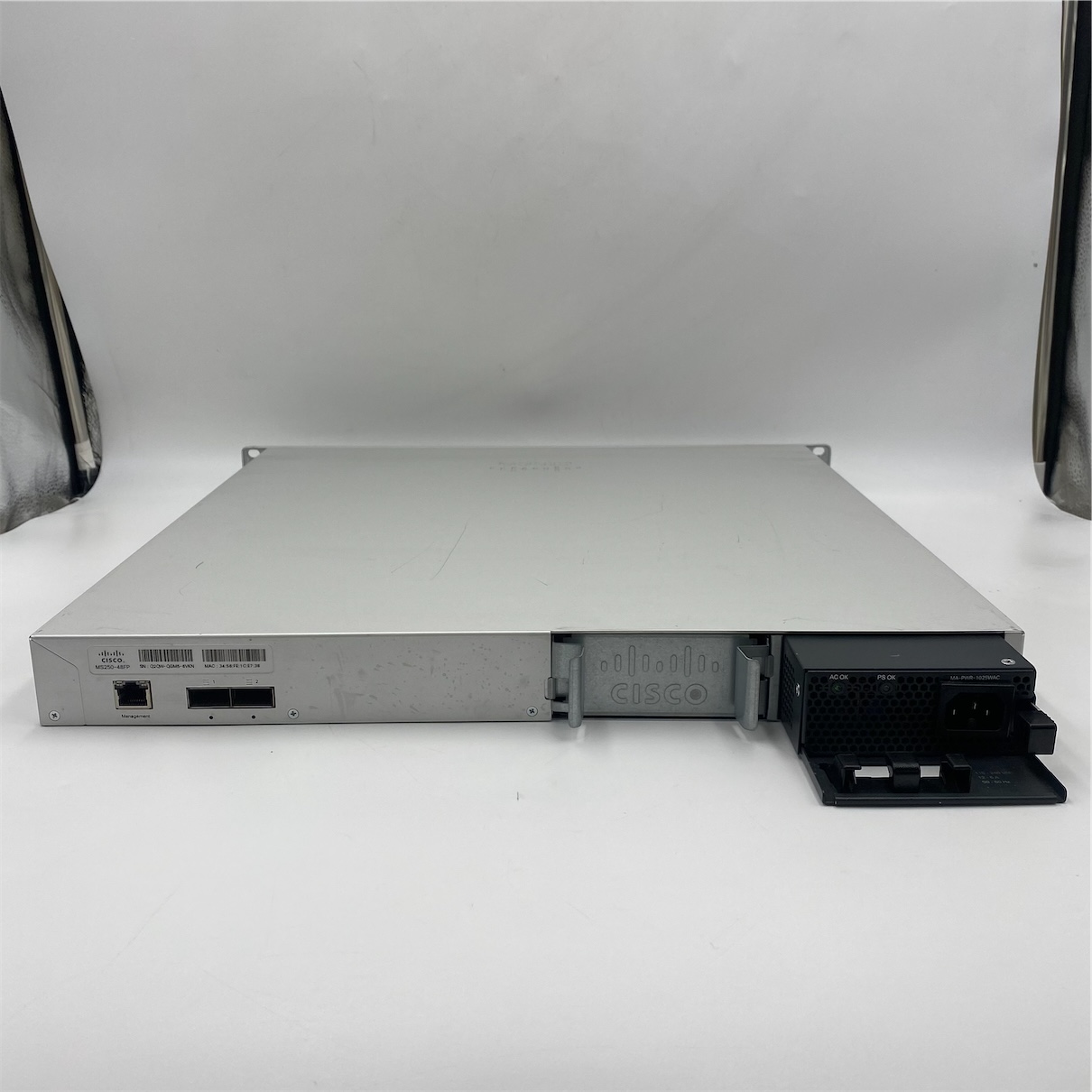 Cisco Meraki MS250-48FP Ethernet Switch - Imagen 3