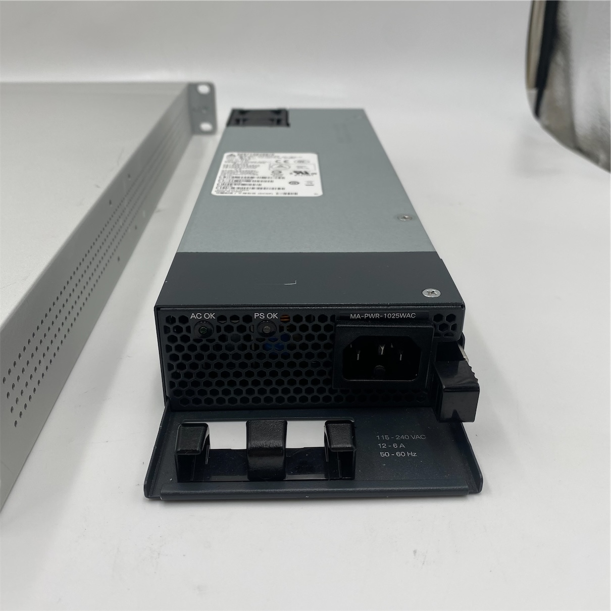 Cisco Meraki MS250-48FP Ethernet Switch - Imagen 6