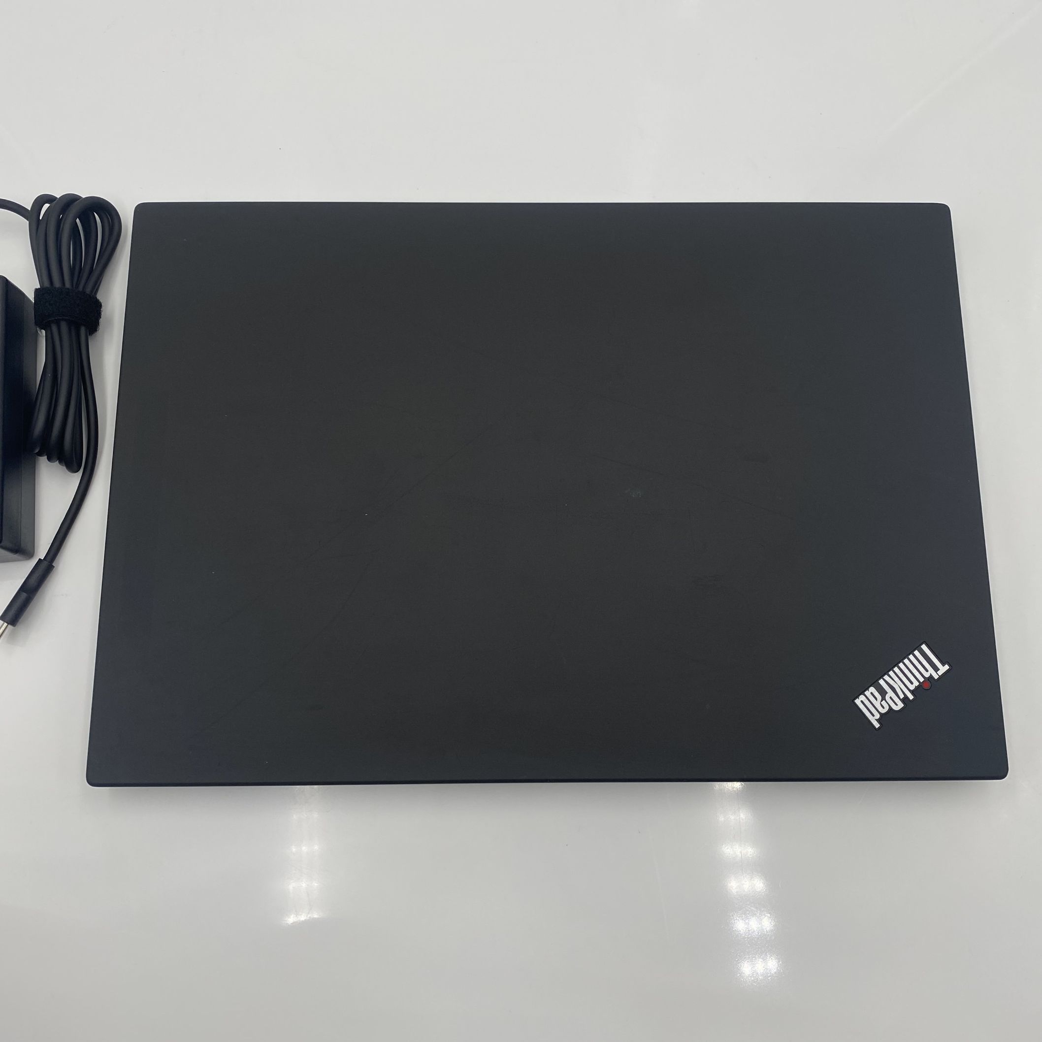 Lenovo ThinkPad T14 AMD Ryzen 5 4650U 8GB RAM 256GB SSD - Imagen 2
