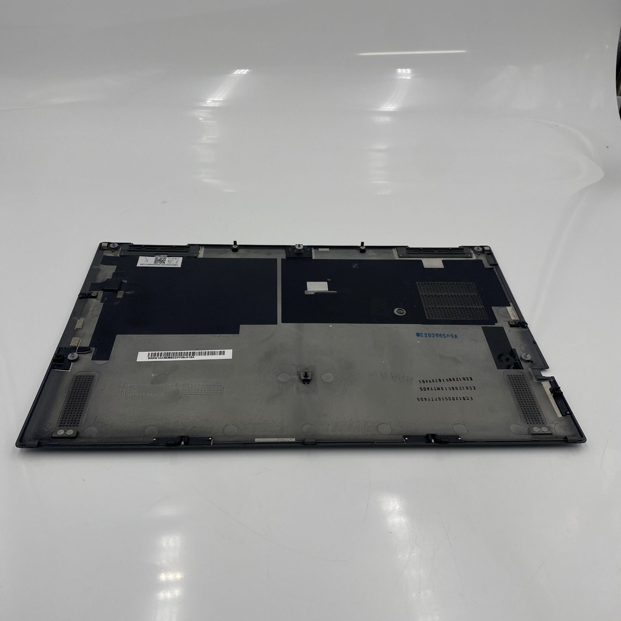 Lenovo Mechanical Assemblies, D_COVER_SUB_w/ WLAN - Image 6