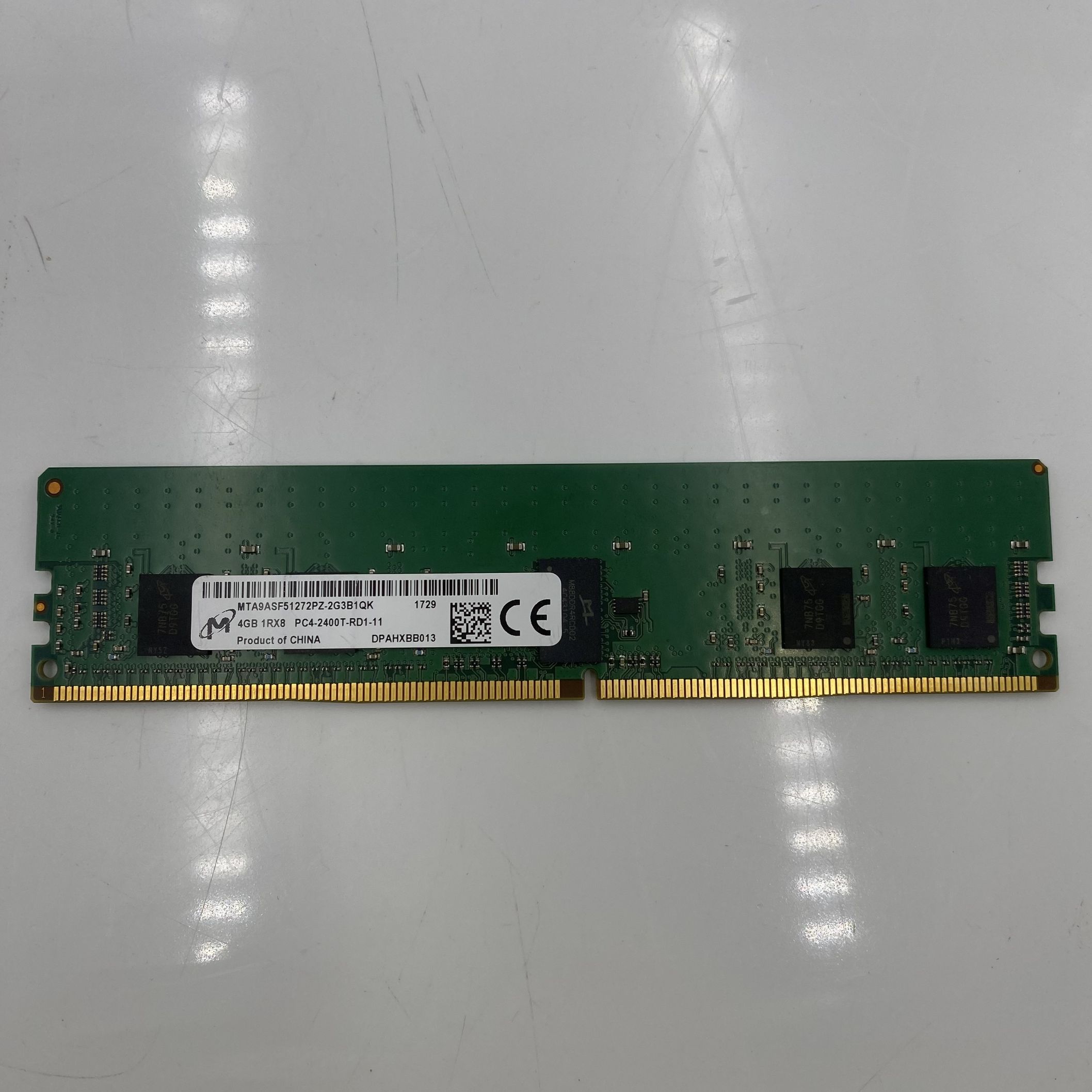 MICRON 4GB (1x4GB) 1RX8 PC4-19200T-R DDR4-2400MHZ RDIMM