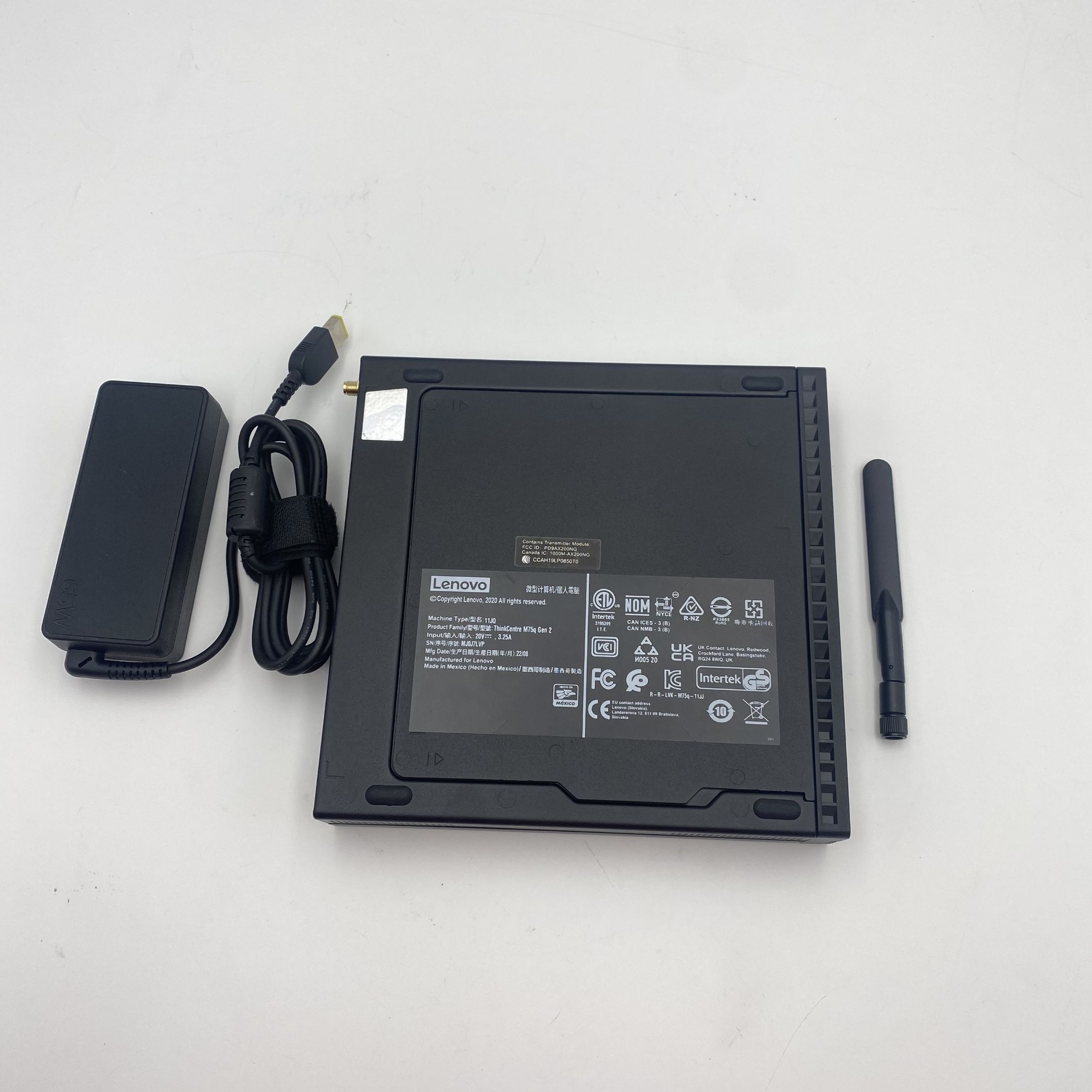 Lenovo ThinkCentre M75q G2 AMDRyzen5 5650GE 16GBRAM 256GBSSD - Imagen 3