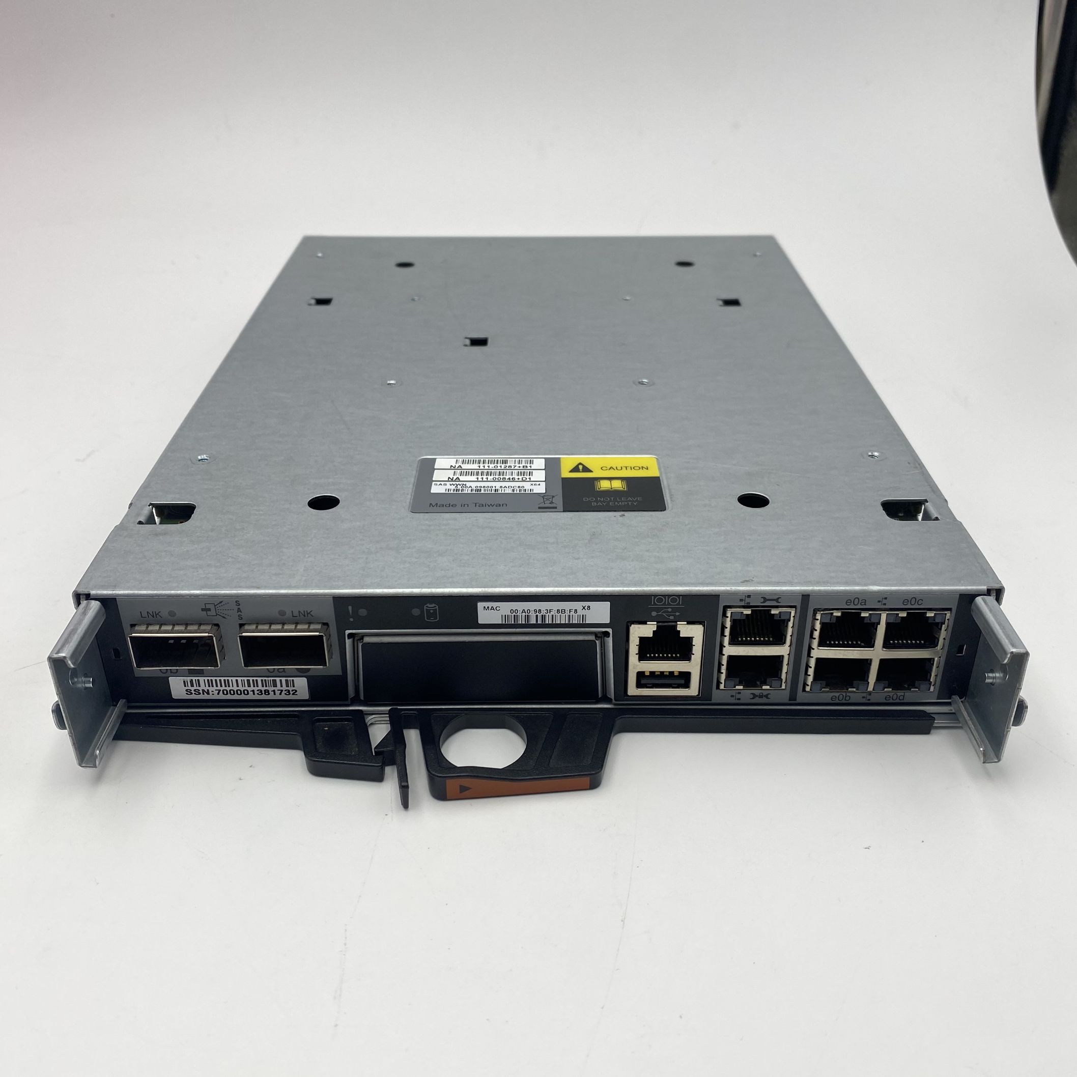 NETAPP FAS2240/FAS2220 CONTROLLER *1 Batt + 1 SSD + 2 Memories* 111-00846