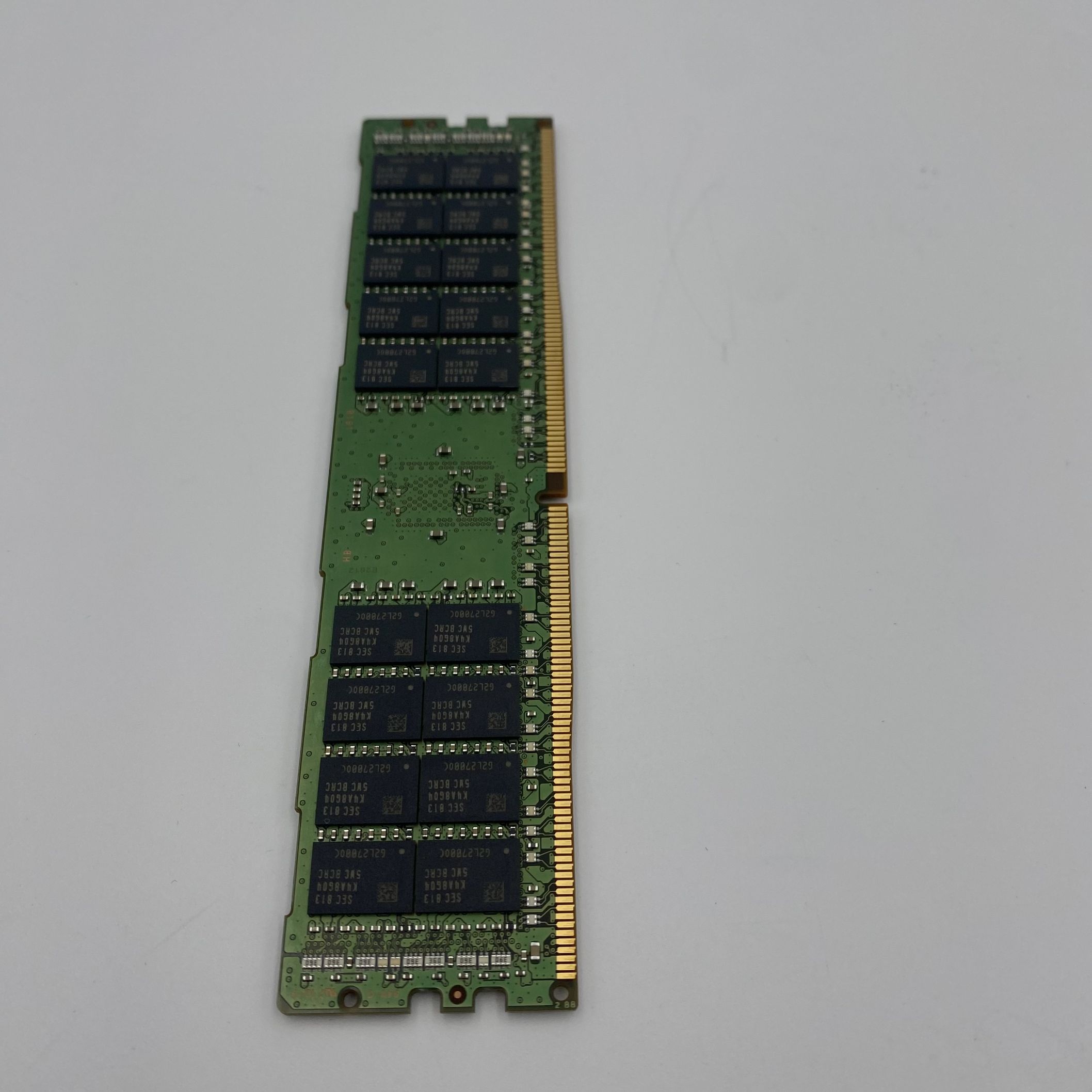 SAMSUNG 32GB (1x32GB) 2RX4 PC4-19200T-R DDR4-2400MHZ RDIMM M393A4K40CB1-CRC - Image 2