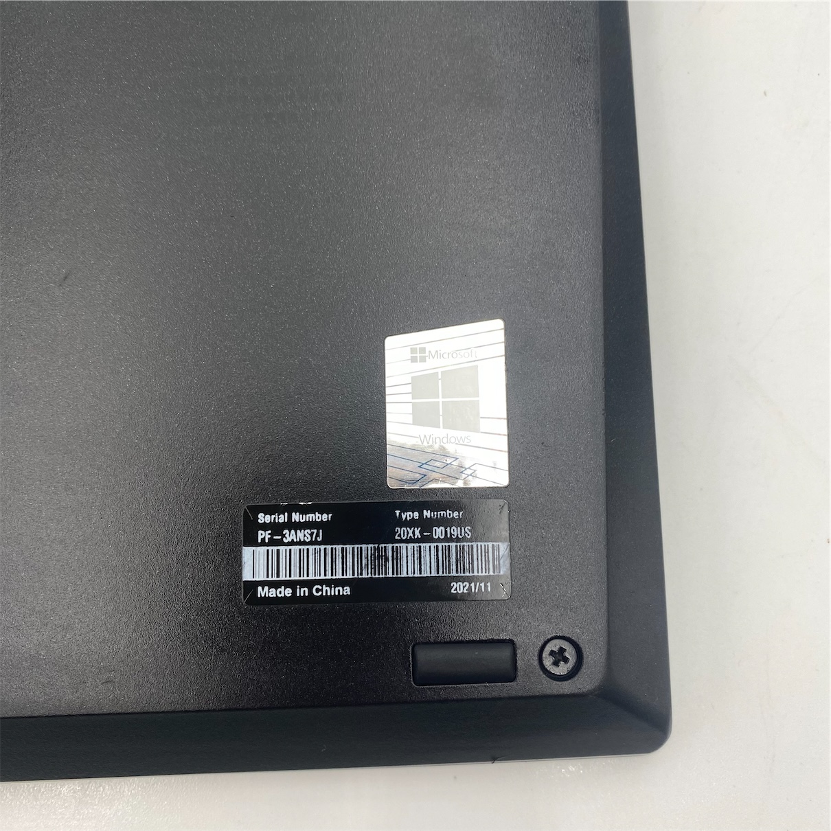 Lenovo ThinkPad T14 Gen2 AMDRyzen 7 5850U 16GB RAM 512GB SSD *SCRATCHES* - Image 3