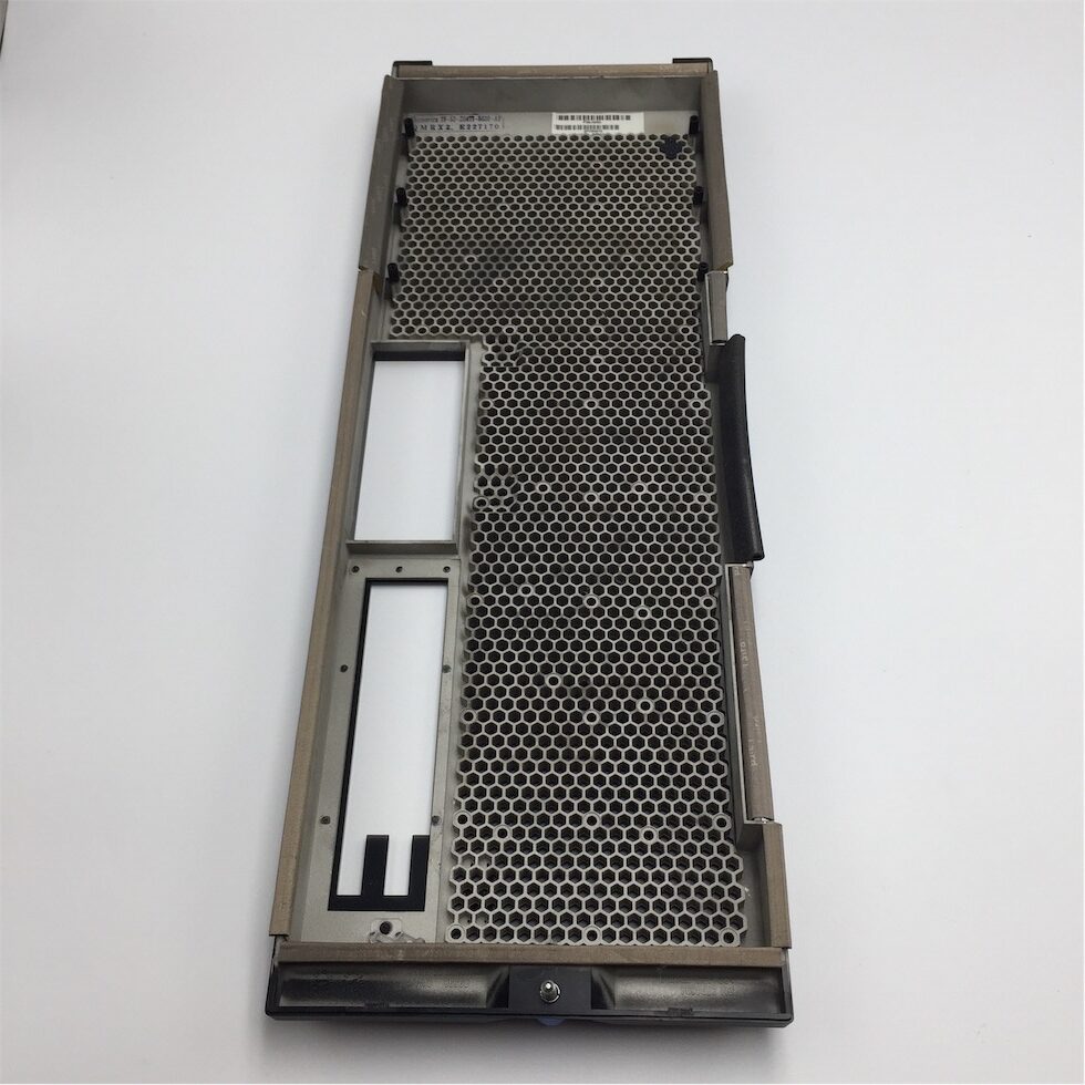 IBM Front Cover Bezel Assembly pSeries P570 Servers - Image 5