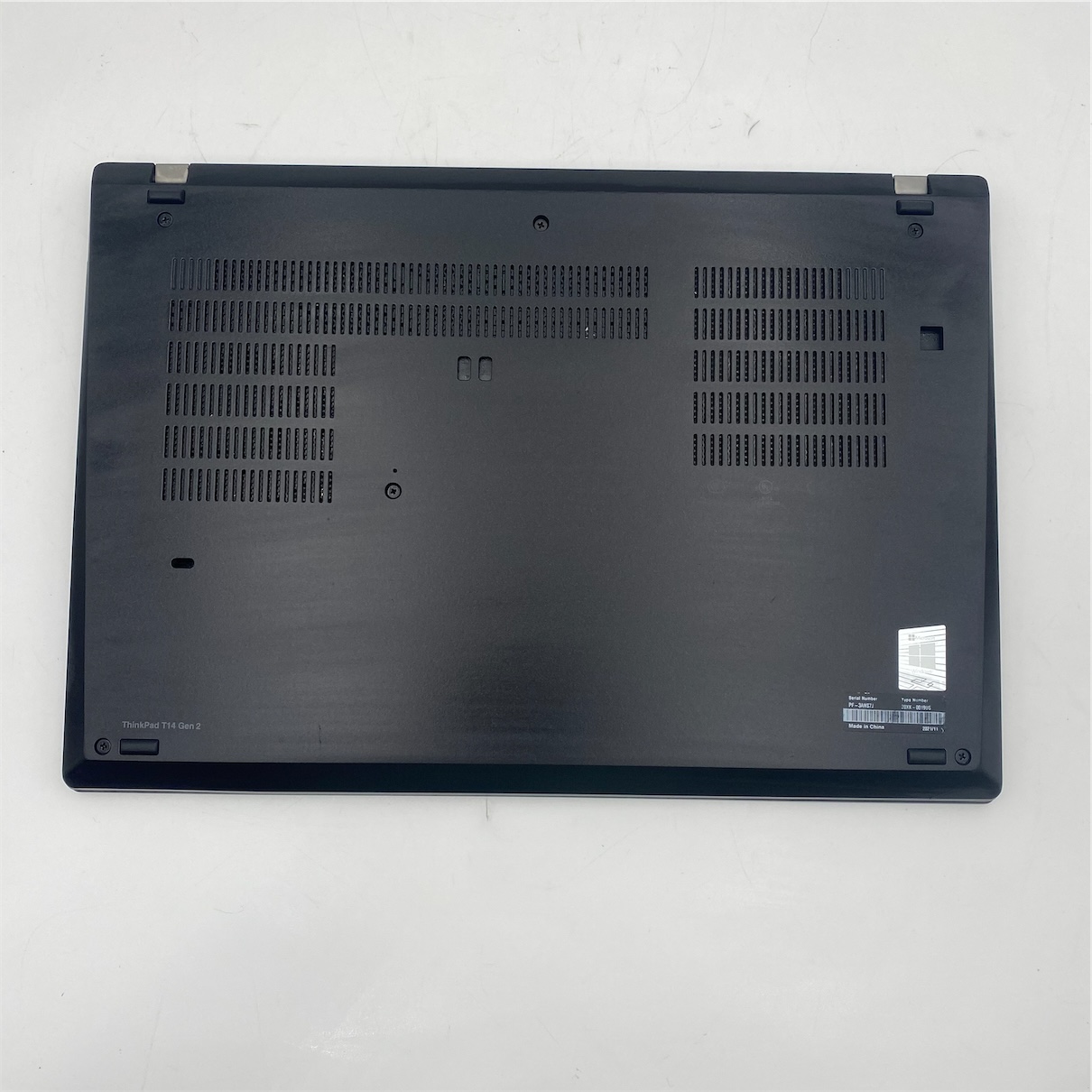 Lenovo ThinkPad T14 Gen2 AMDRyzen 7 5850U 16GB RAM 512GB SSD *SCRATCHES* - Image 6