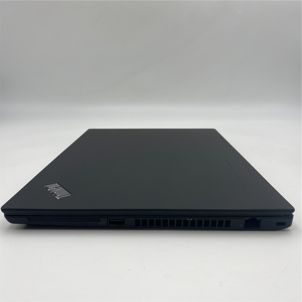 Lenovo ThinkPad T14 Gen2 AMDRyzen 7 5850U 16GB RAM 512GB SSD *SCRATCHES* - Image 4