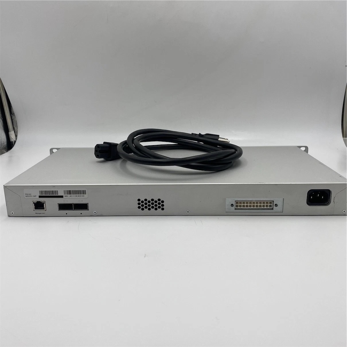 CISCO MERAKI CLOUD-MANAGED 24 PORT GIGABIT SWITCH - Image 4