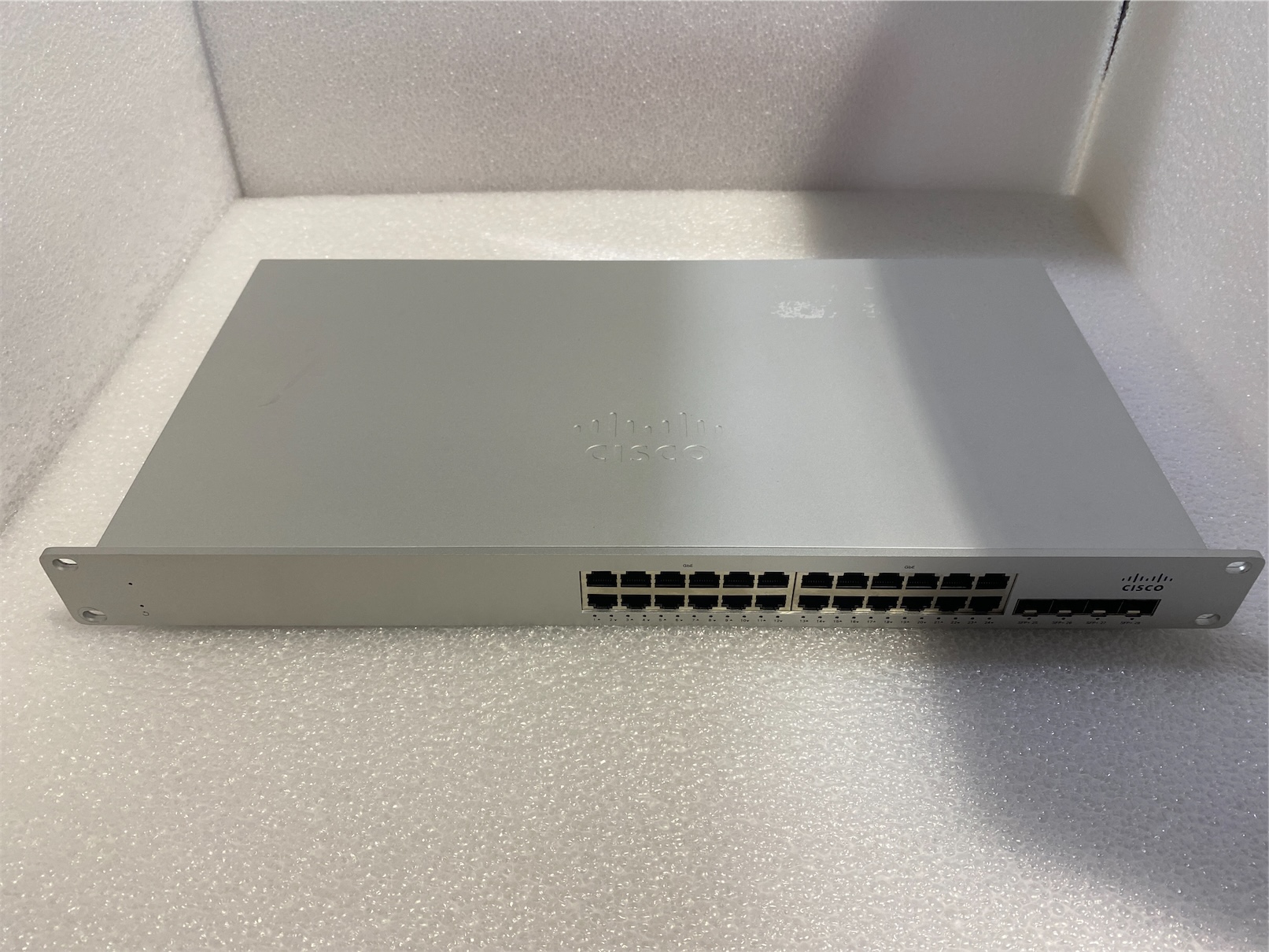 CISCO MERAKI CLOUD-MANAGED 24 PORT GIGABIT SWITCH 600-58010-A MS225-24-HW