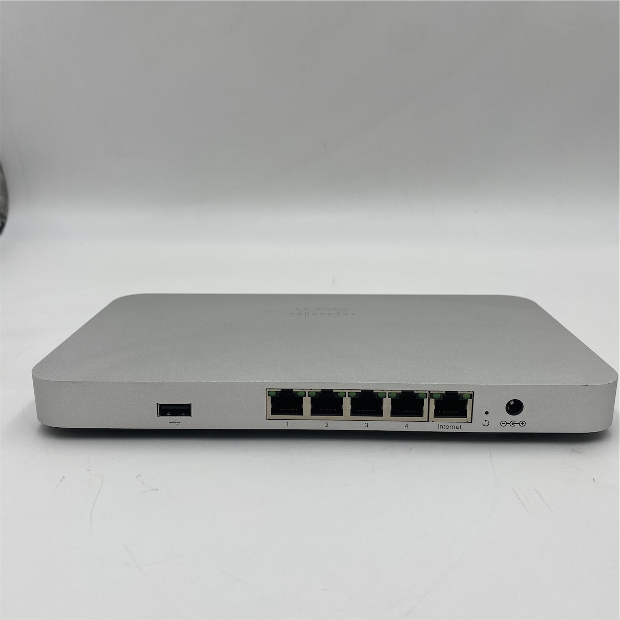Cisco Meraki MX64-HW Cloud Managed Security Appliance - Image 3